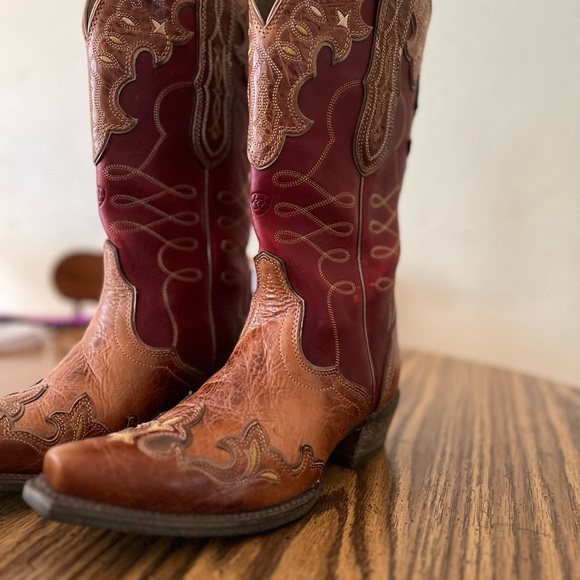 Women’s Ariat boots 6.5 only worn twice - Picture 2 of 7